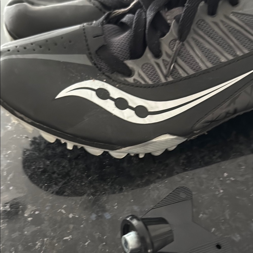Saucony Men's Black Running Shoes - Picture 4 of 5